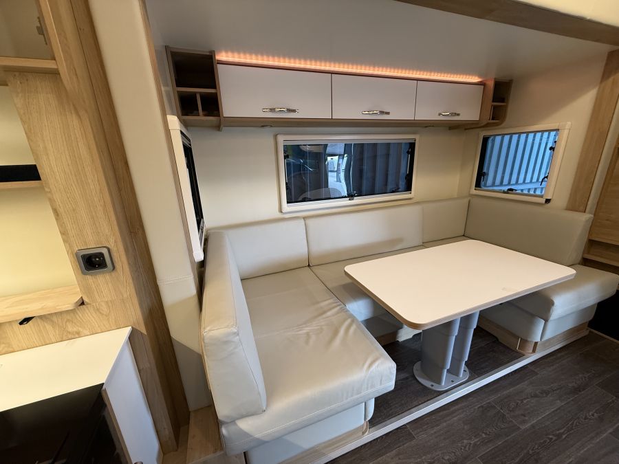 Fifth Wheel Co Celtic Rambler